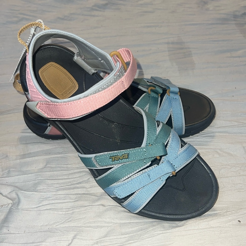 TEVA sandals, brand new, rare style, pink and blue, triple strap,